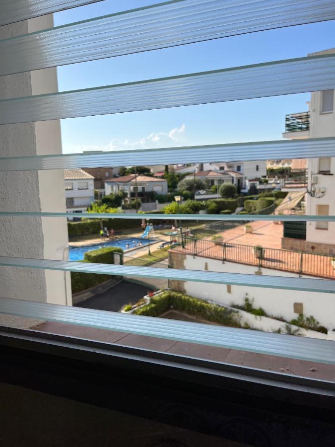 Calma Marina Roses Apartman Kültér fotó