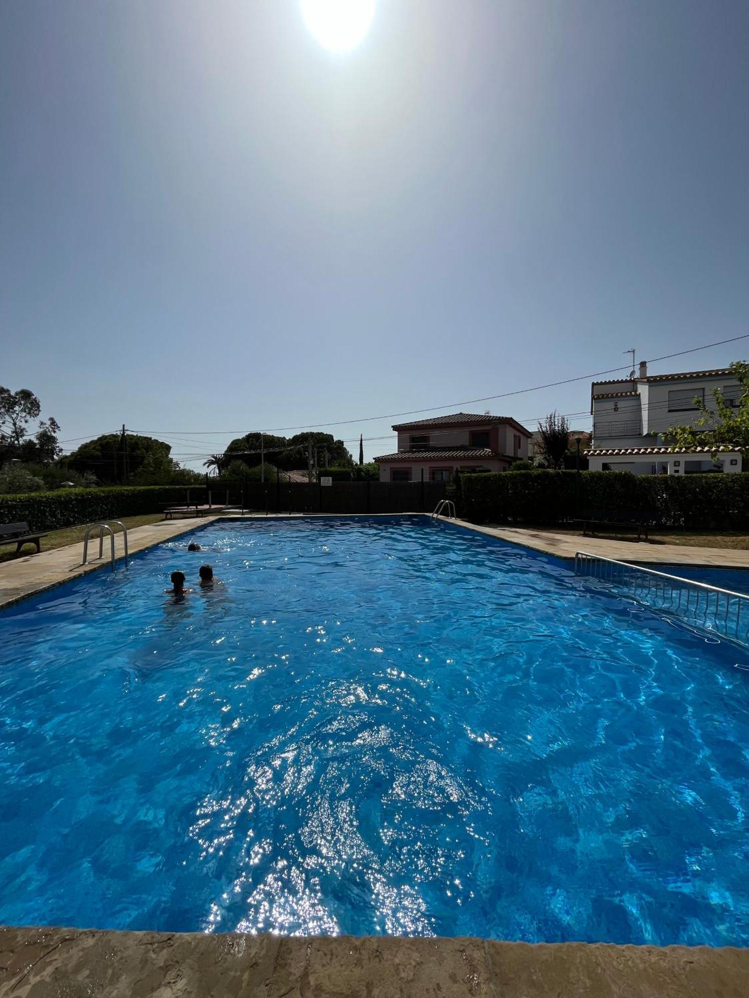 Calma Marina Roses Apartman Kültér fotó